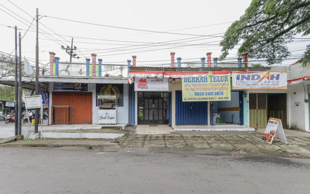 OYO 3957 Boarding House Boss