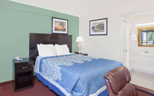 Days Inn by Wyndham Lost Hills