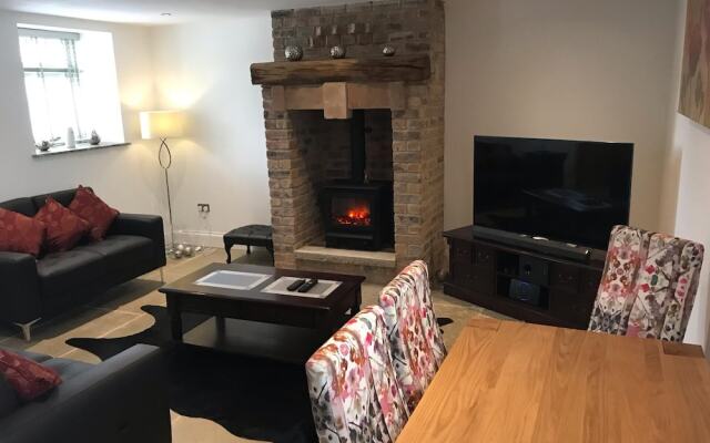 2 Bed Barn Alton Towers Chatsworth Polars Peaks