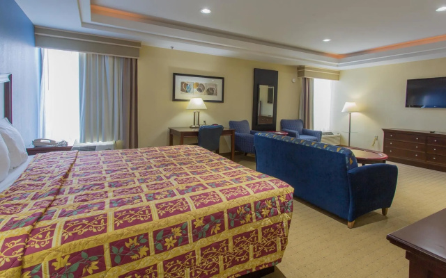 Best Western Plus Portsmouth-Chesapeake