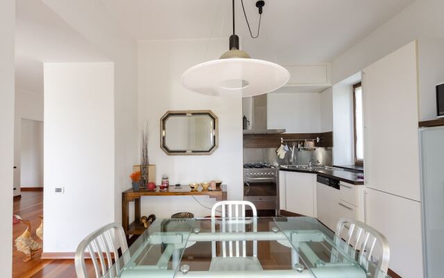 JOIVY Inviting Flat with Garden and Sea View in Rapallo