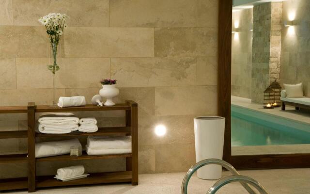 Awwa Suites and Spa