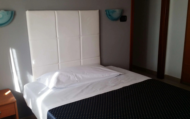 Flying Hotel
