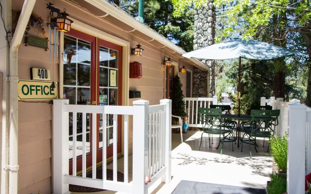 Sleepy Forest Cottages