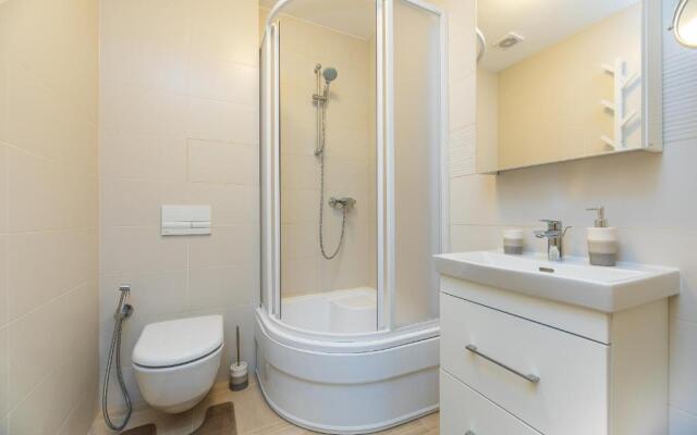 Simpsono apartamentai №215