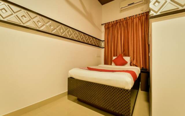 OYO 14226 Hotel Gago Inn