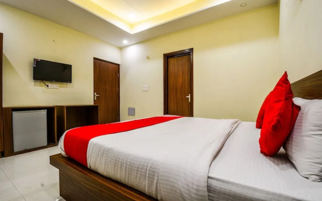 OYO 22204 Hotel Mark Inn