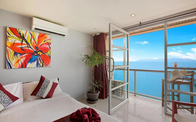 Enjoy Beach Hotel