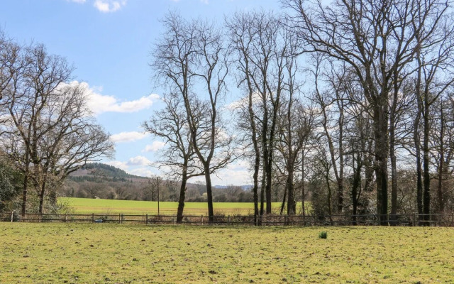 Woodmancote Lodge