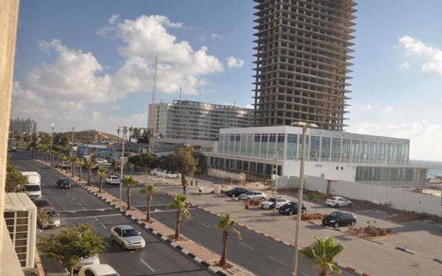 Beachfront Studio Apartment Bat Yam 412