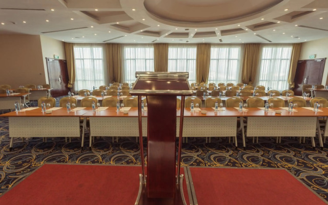Sarova Woodlands Hotel