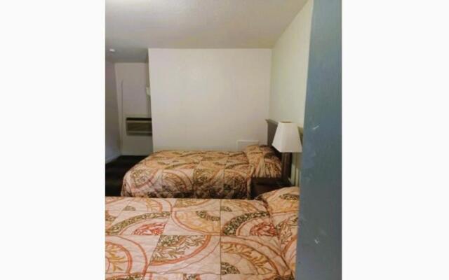 Travelers Inn by OYO Beaver, Hwy 19