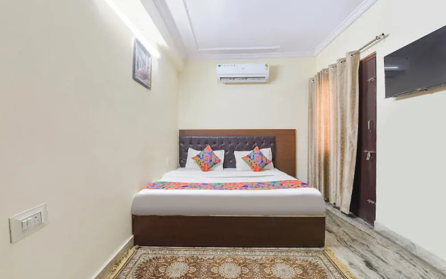 Fabhotel Royal Palace I