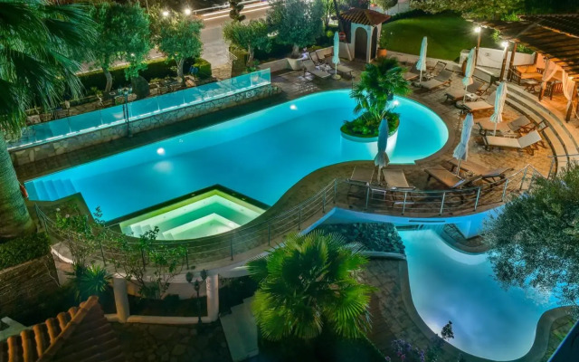 Hotel Pyrgos Boutique & Suites