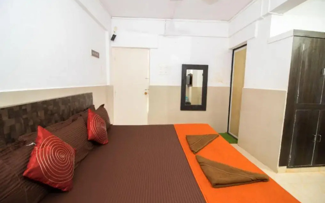 Hotel Travellers Inn