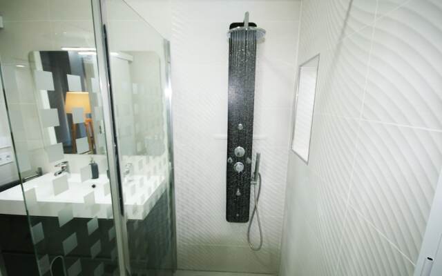 Atarazanas GrupalMálaga