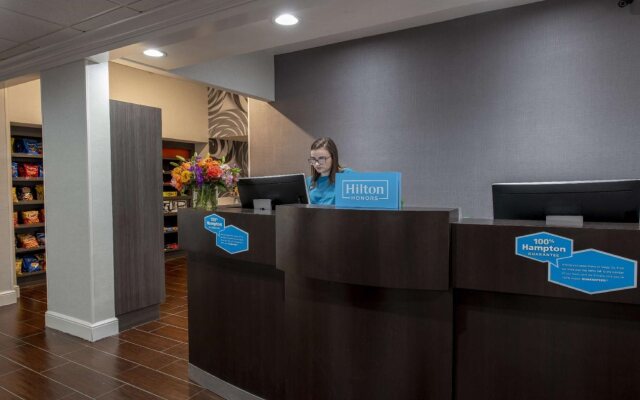 Hampton Inn & Suites Lafayette
