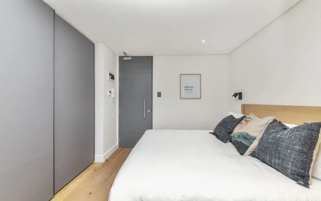 Comfortable Studio With City Views