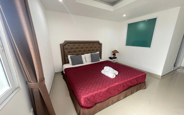 W-9 Hotel