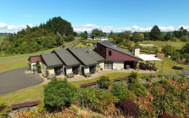 Waitomo Golfstays B&B