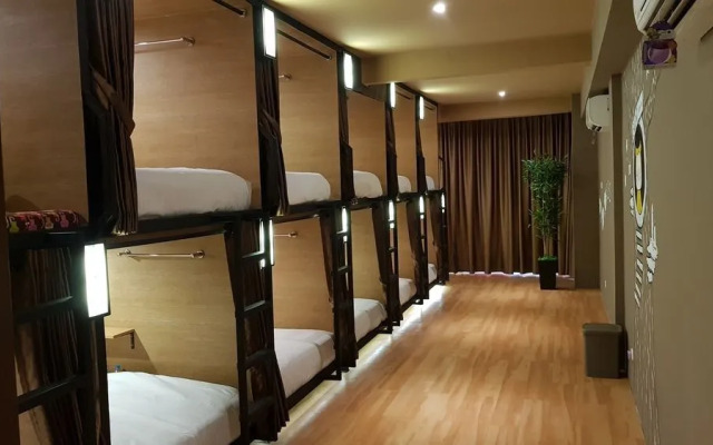 VK Pods Bandung - Hostel
