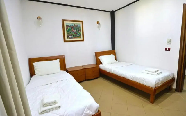 Kastrati Hotel