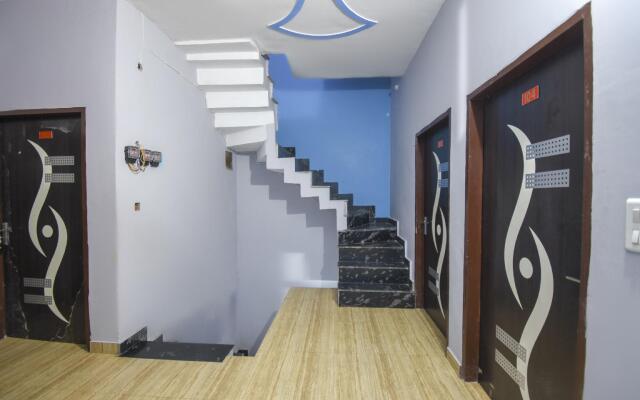 OYO 74383 Hotel Grand Tulip