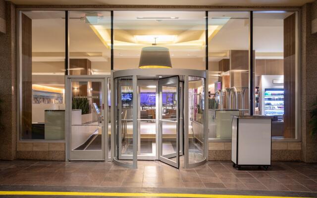 Crowne Plaza Kansas City Downtown by IHG