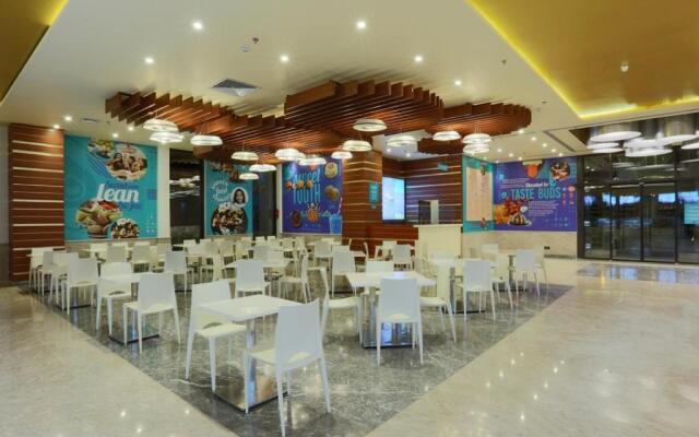 Centrum Hotel by Brijwasi