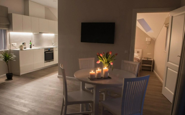 Green Hill Apartments