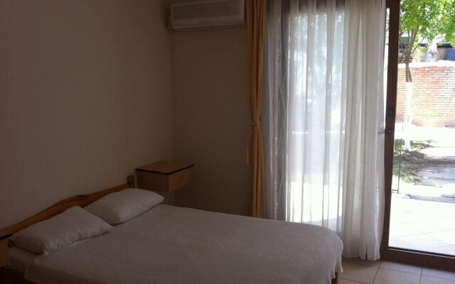 Kardesler Otel