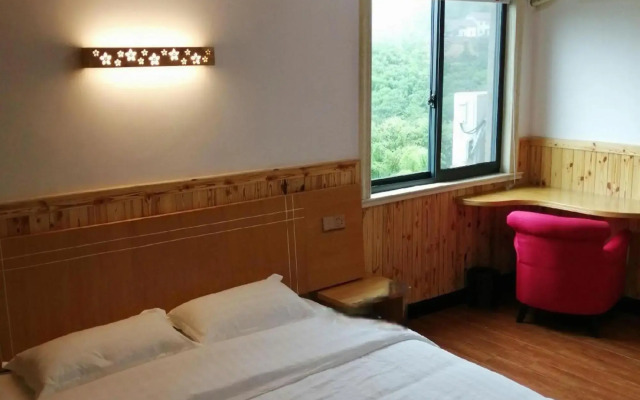 Anji Tongrenge Guesthouse