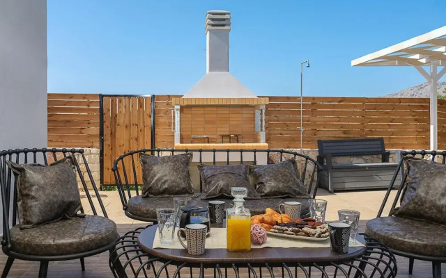 Villa Eleonas With Private Swimming Pool