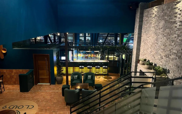 Urban Park Suites