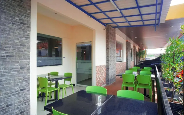 OYO 147 Hotel Winer