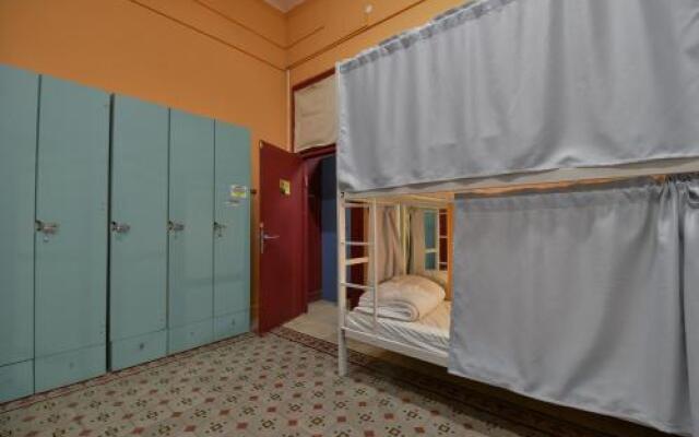Caravan Hostel Tel Aviv By Roger