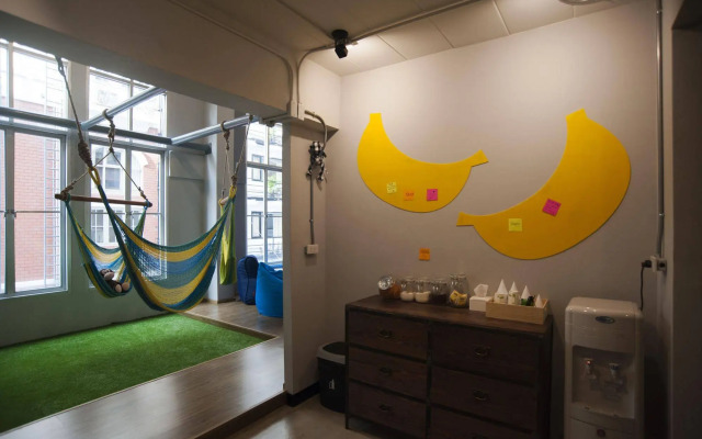 Happy Monkey Hostel Bangkok