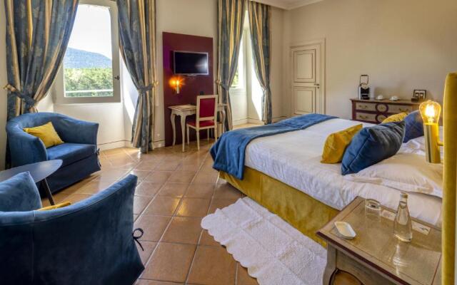 Château et Golf De Taulane