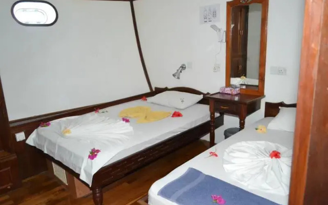 Maldivica Cruise ( Maldivian Dream)