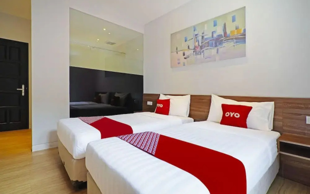 OYO 94729 Regia Dago