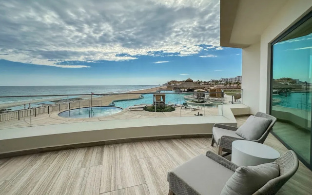 3BR Ground Floor Condo With Direct Pool Access