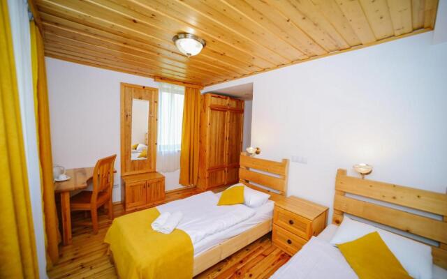 Alpenhaus Kazbegi Hotel & Restaurant