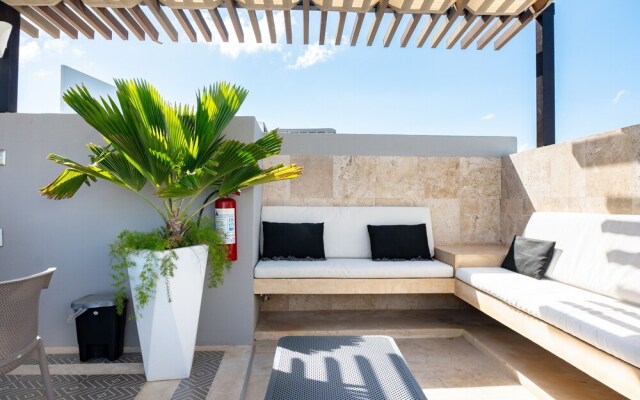 Menesse On The Beach 5 1 Bedroom Condo