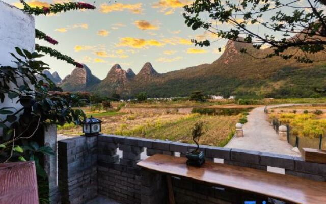 Xingyi Fenglian Yashe (Wanfenglin store)