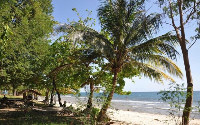 Jungle Beach Resort