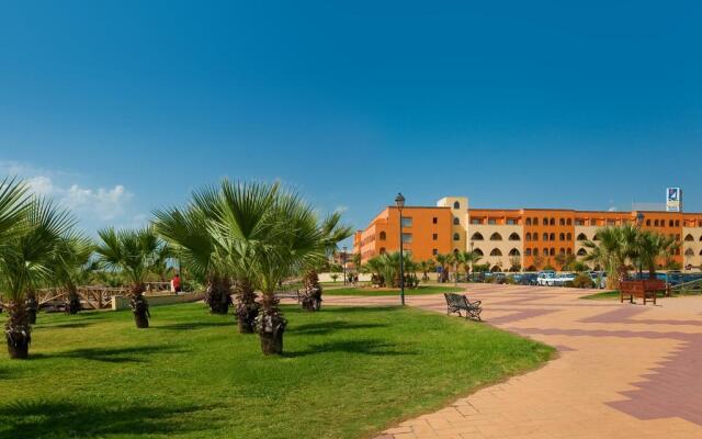Apartamentos Playamarina