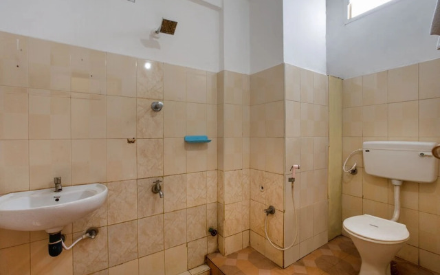 Spot On 49545 Sangamam Tourist Home