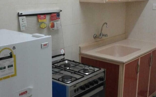 OYO 518 Al Khaleedi Service Apartments