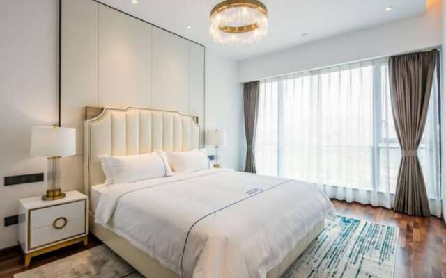 Platinum Stearns Hotel