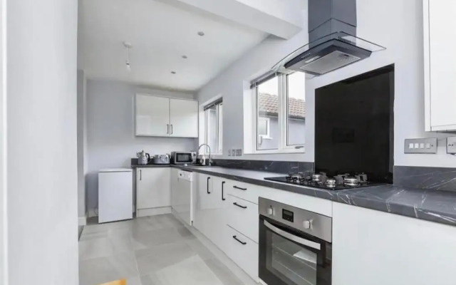 3 Bedrooms Cozy House - Loughborough